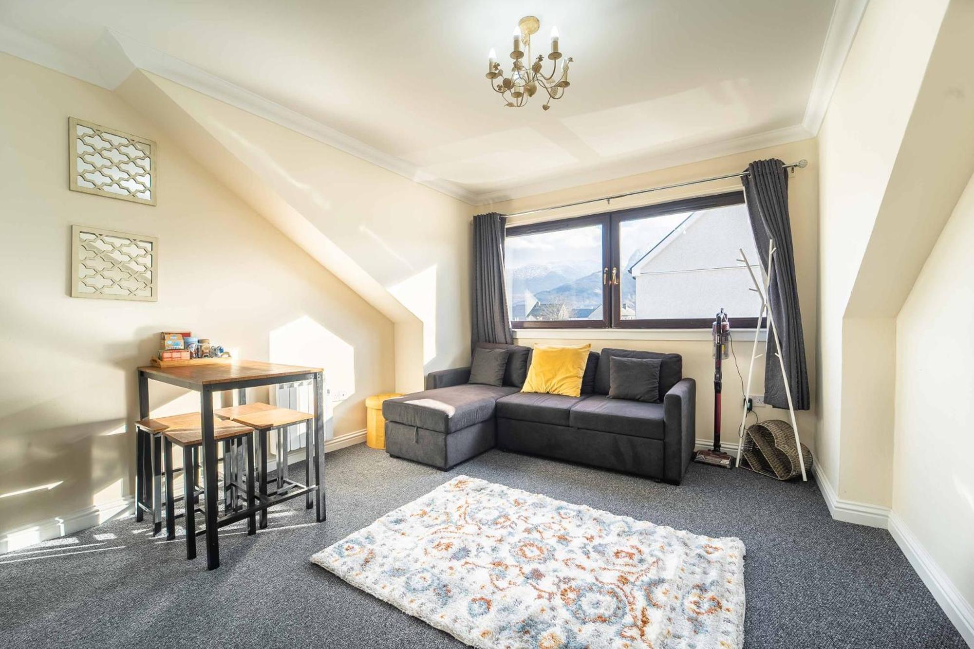 Ben View Apartments Flat A Caol Bagian luar foto