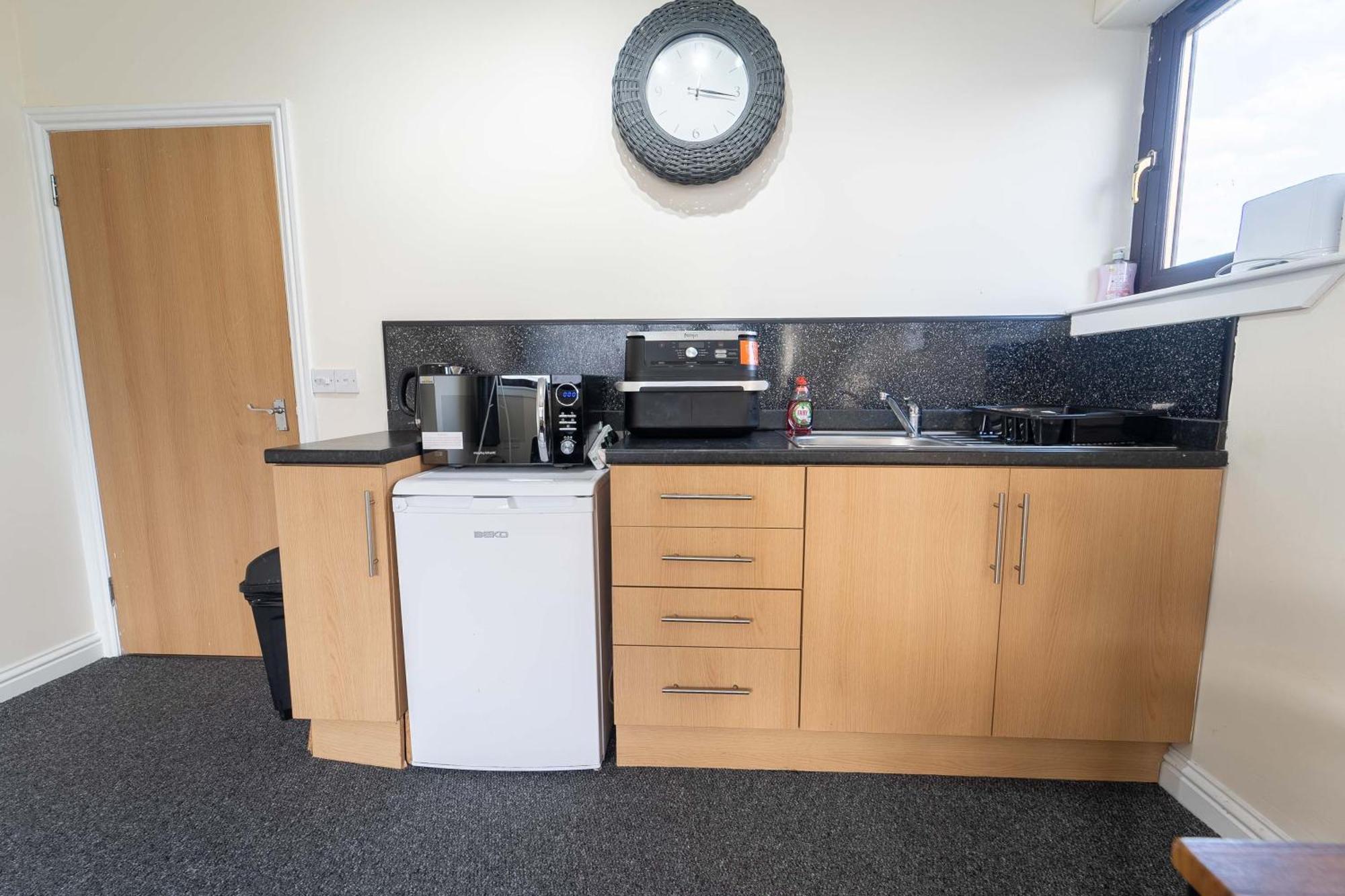 Ben View Apartments Flat A Caol Bagian luar foto